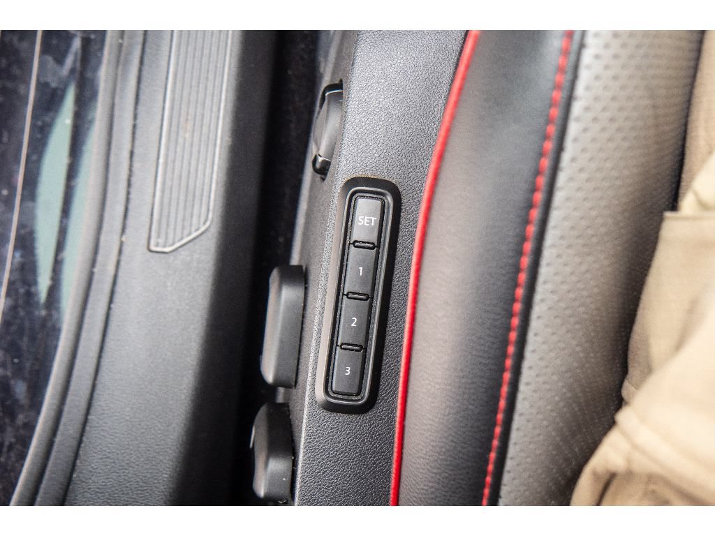 Used 2022 Volkswagen GTI Autobahn FWD image 25