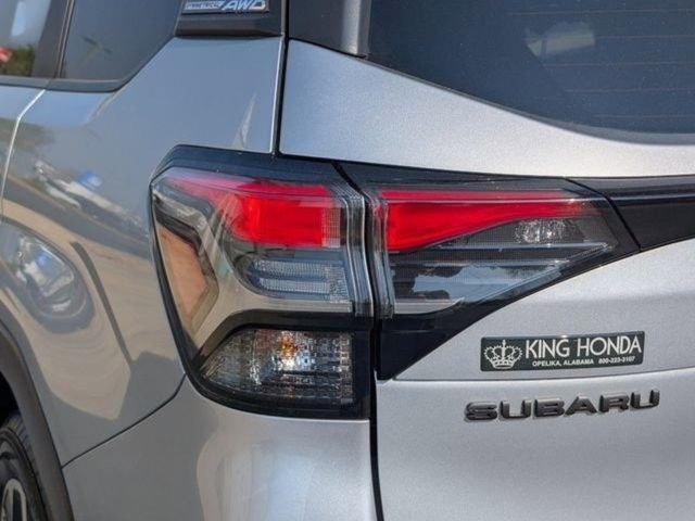 Used 2025 Subaru Forester Premium w/ Convenience Package #1 image 11