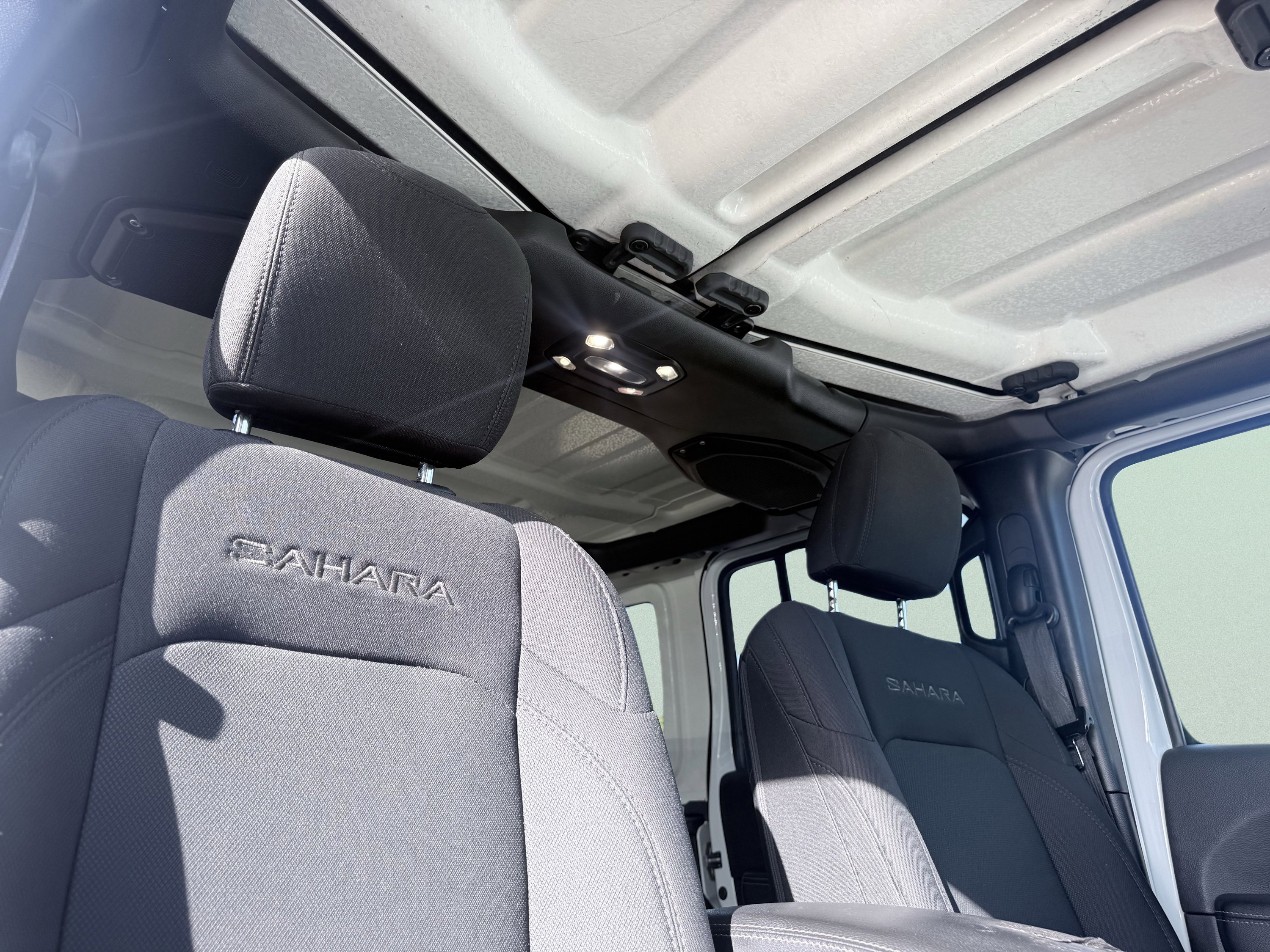 Used 2021 Jeep Wrangler Unlimited Sahara image 30