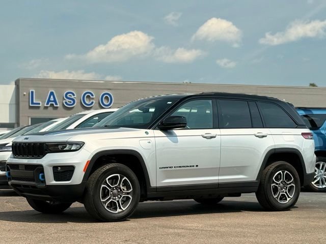 Used 2022 Jeep Grand Cherokee Trailhawk w/ Luxury Tech Group III