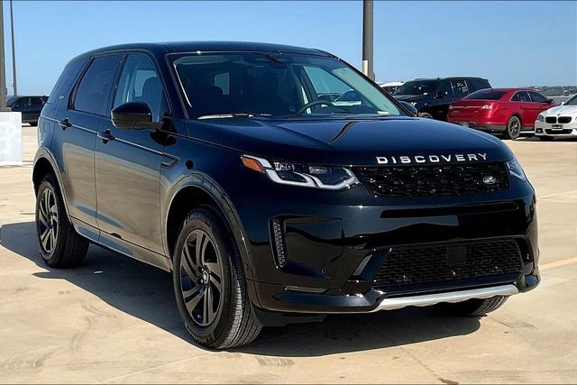 New 2025 Land Rover Discovery Sport S image 2