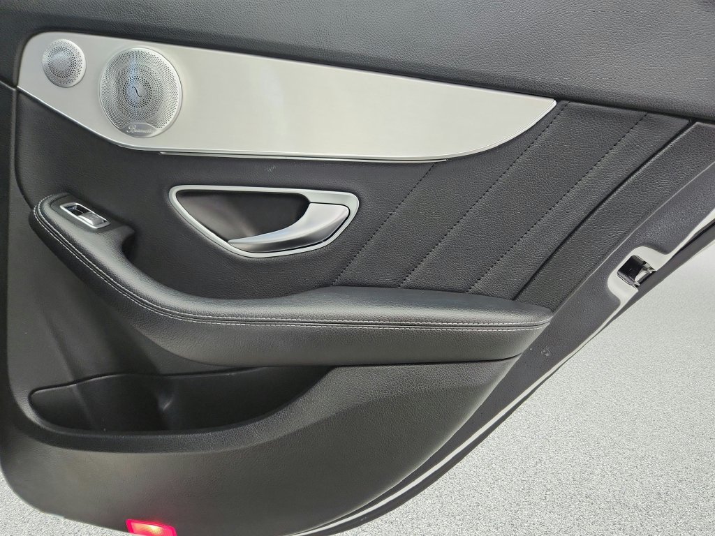 Used 2020 Mercedes-Benz C 300 4MATIC Sedan image 33