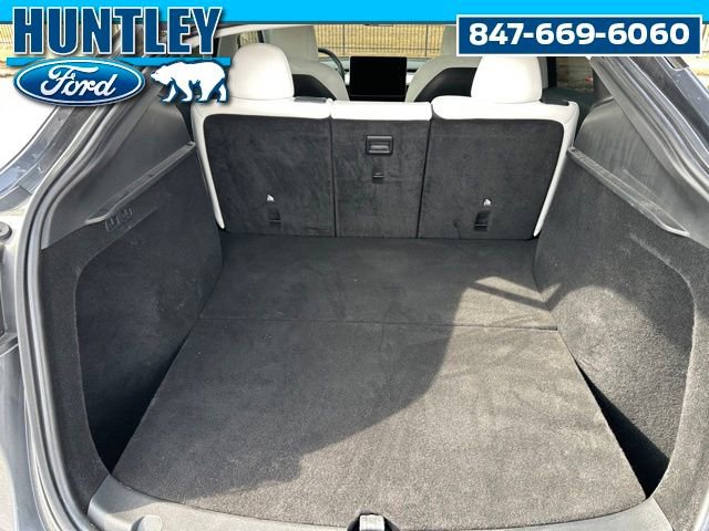 Used 2023 Tesla Model Y Performance image 11