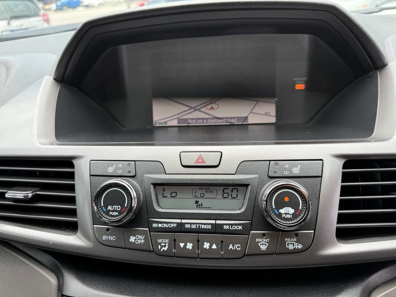 Used 2015 Honda Odyssey Touring Elite image 30