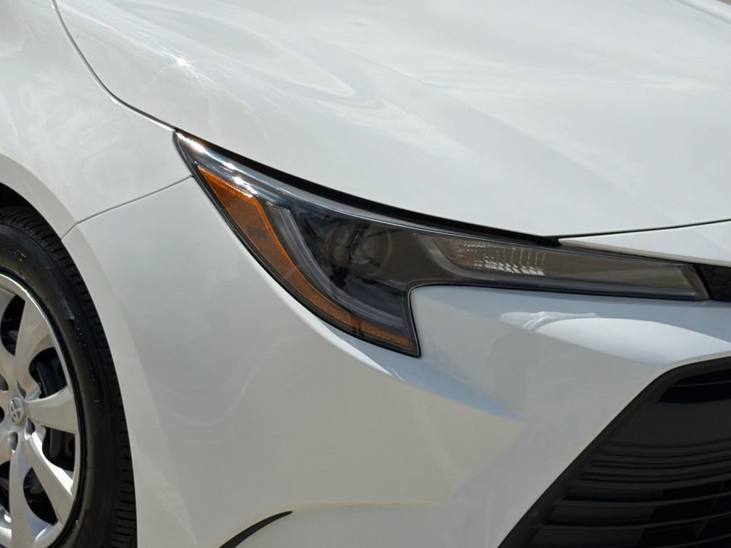 Used 2023 Toyota Corolla LE FWD image 7