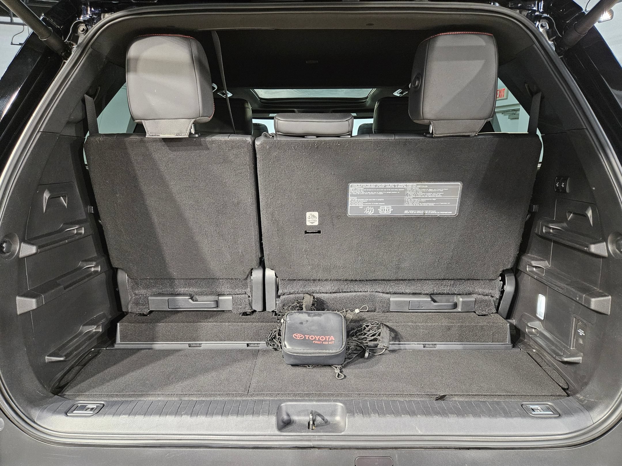 Used 2024 Toyota Sequoia TRD Pro AWD/4WD image 18
