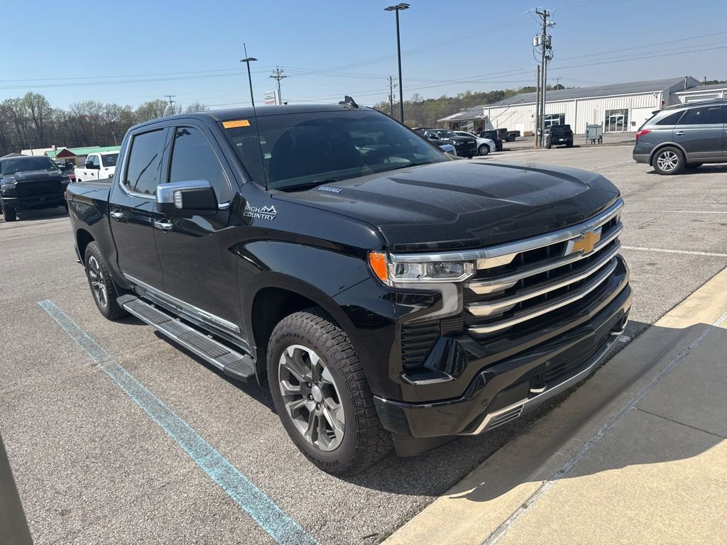 Used 2025 Chevrolet Silverado 1500 High Country w/ Technology Package image 5