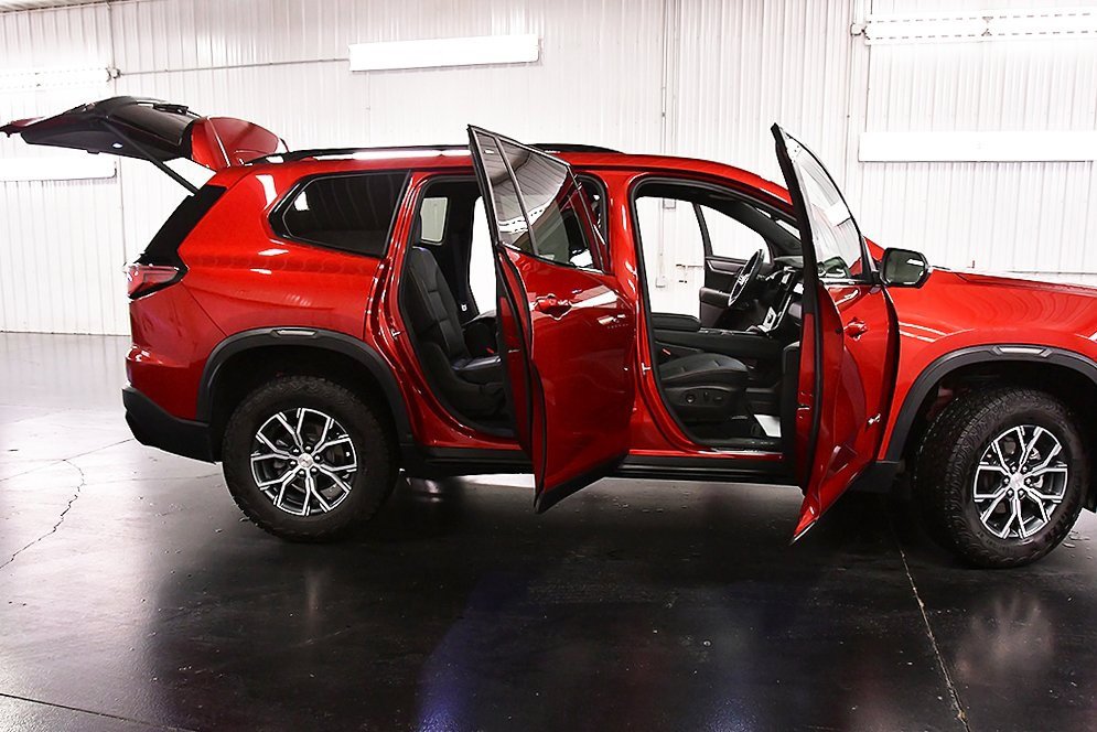 Used 2024 GMC Acadia AT4 w/ LPO, Floor Liner Package image 31