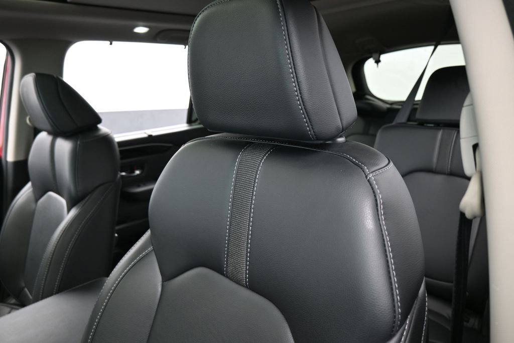 Used 2024 Honda Pilot Touring image 18