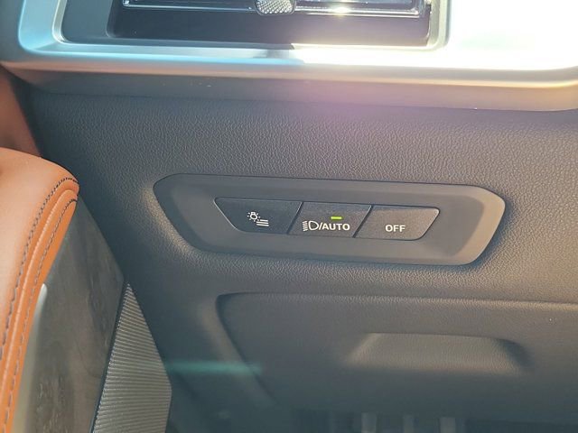 Used 2024 BMW X5 sDrive40i w/ M Sport Package RWD image 22