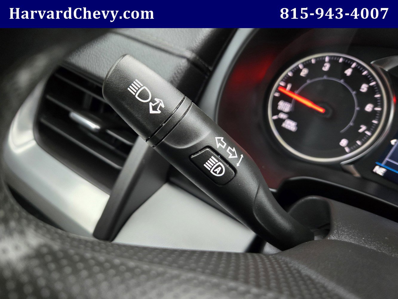 Used 2024 GMC Terrain SLE image 19