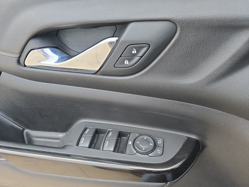 Used 2023 GMC Acadia AT4 AWD/4WD image 29