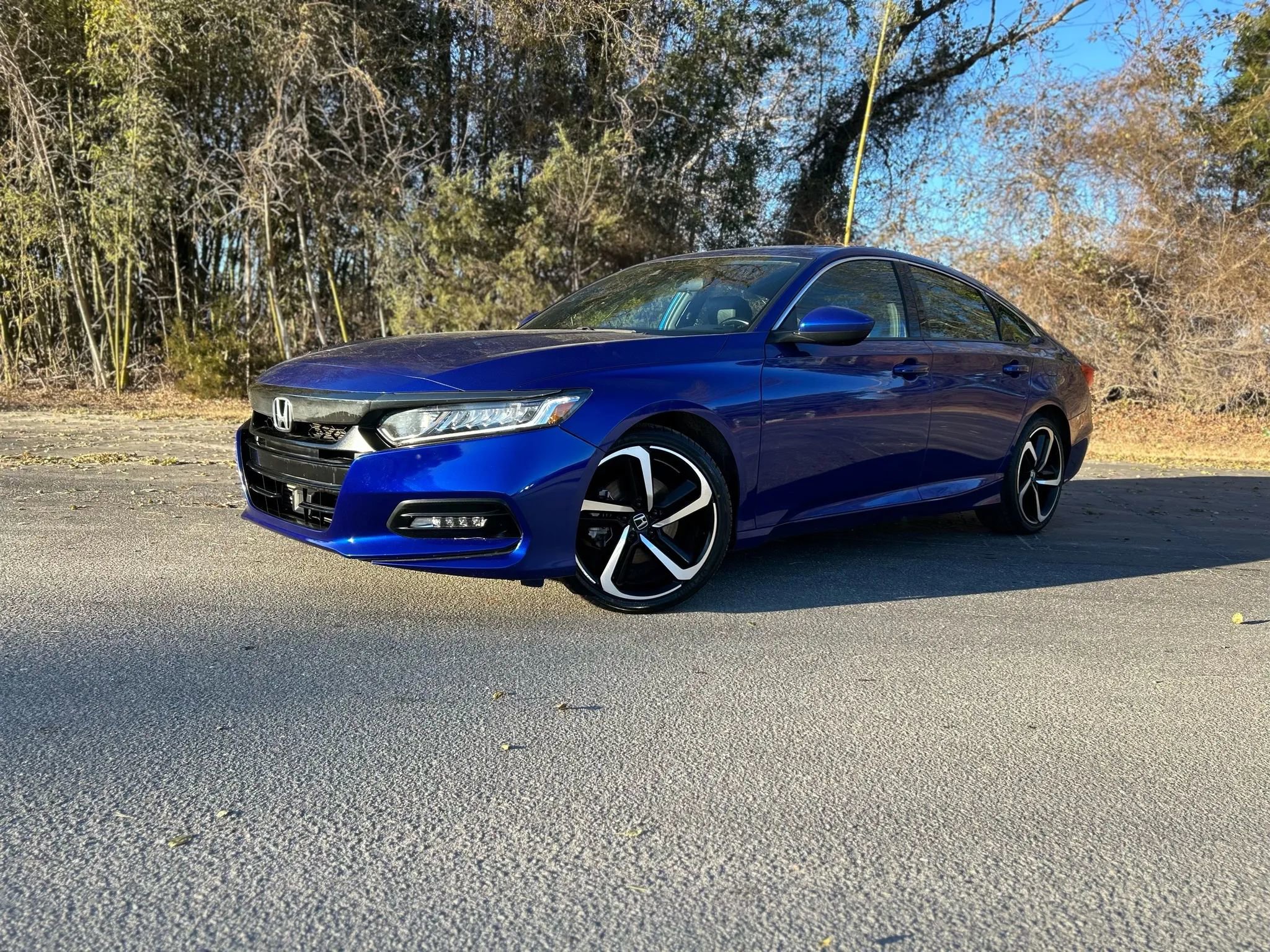 Used 2020 Honda Accord Sport image 2