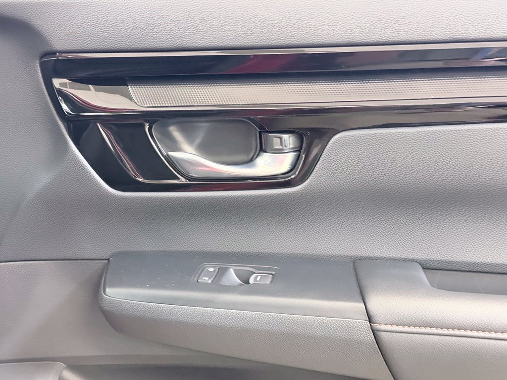 Used 2026 Honda CR-V Sport Touring image 39
