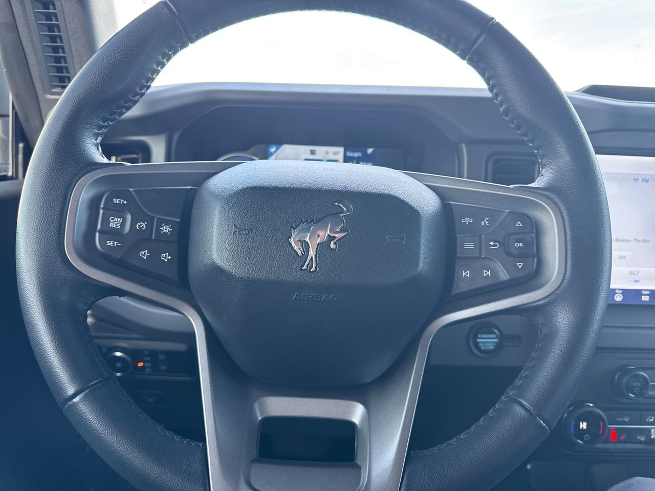 Used 2024 Ford Bronco Big Bend image 16