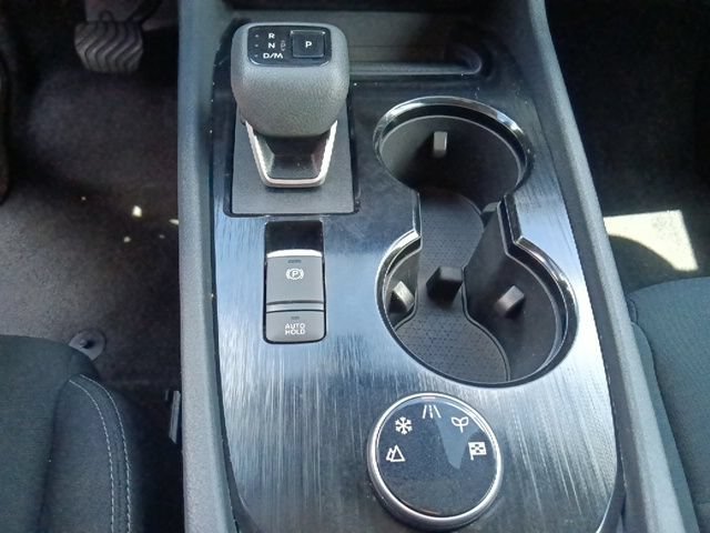 Used 2024 Nissan Rogue S AWD/4WD image 24