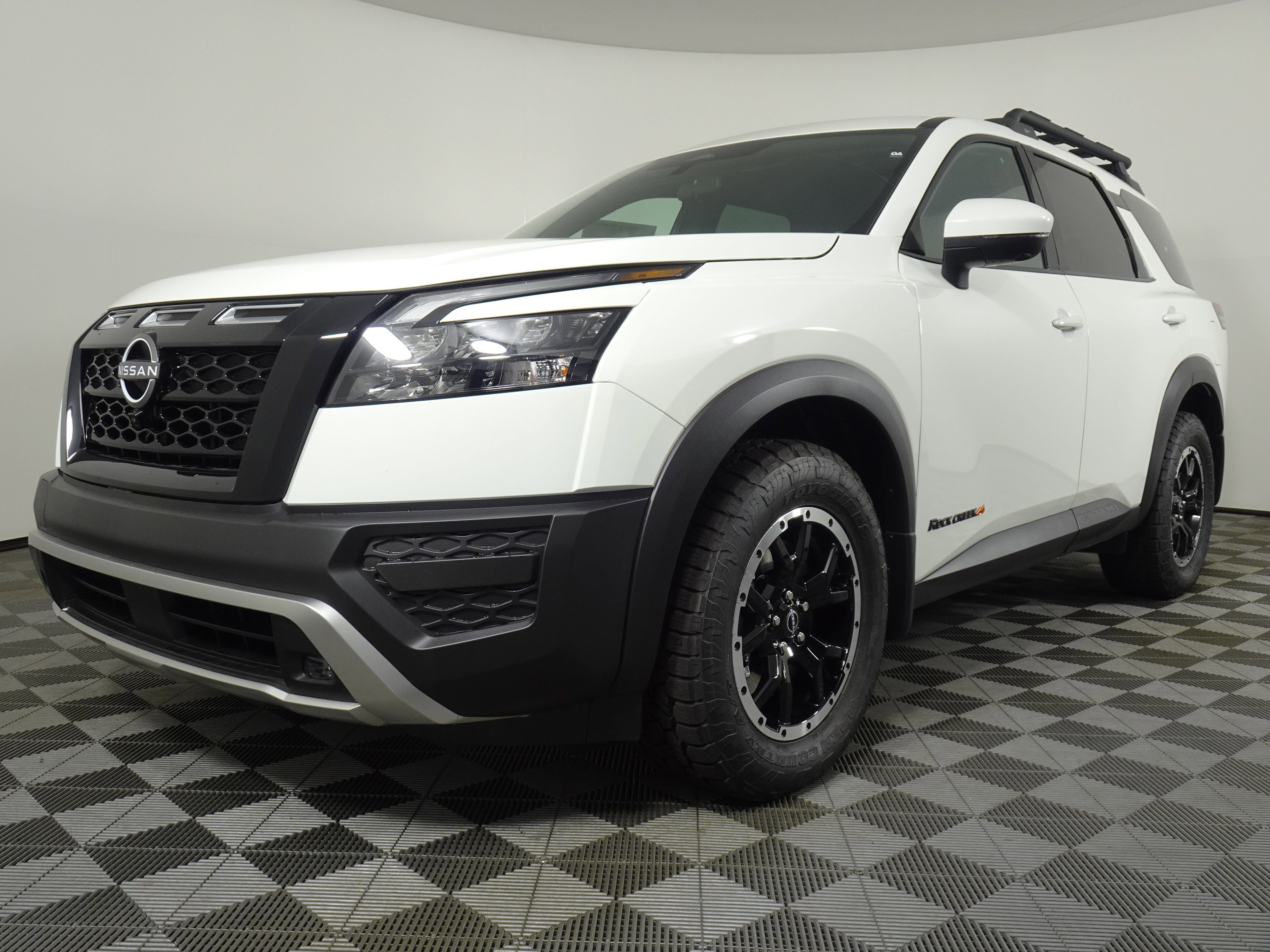 New 2025 Nissan Pathfinder Rock Creek image 14