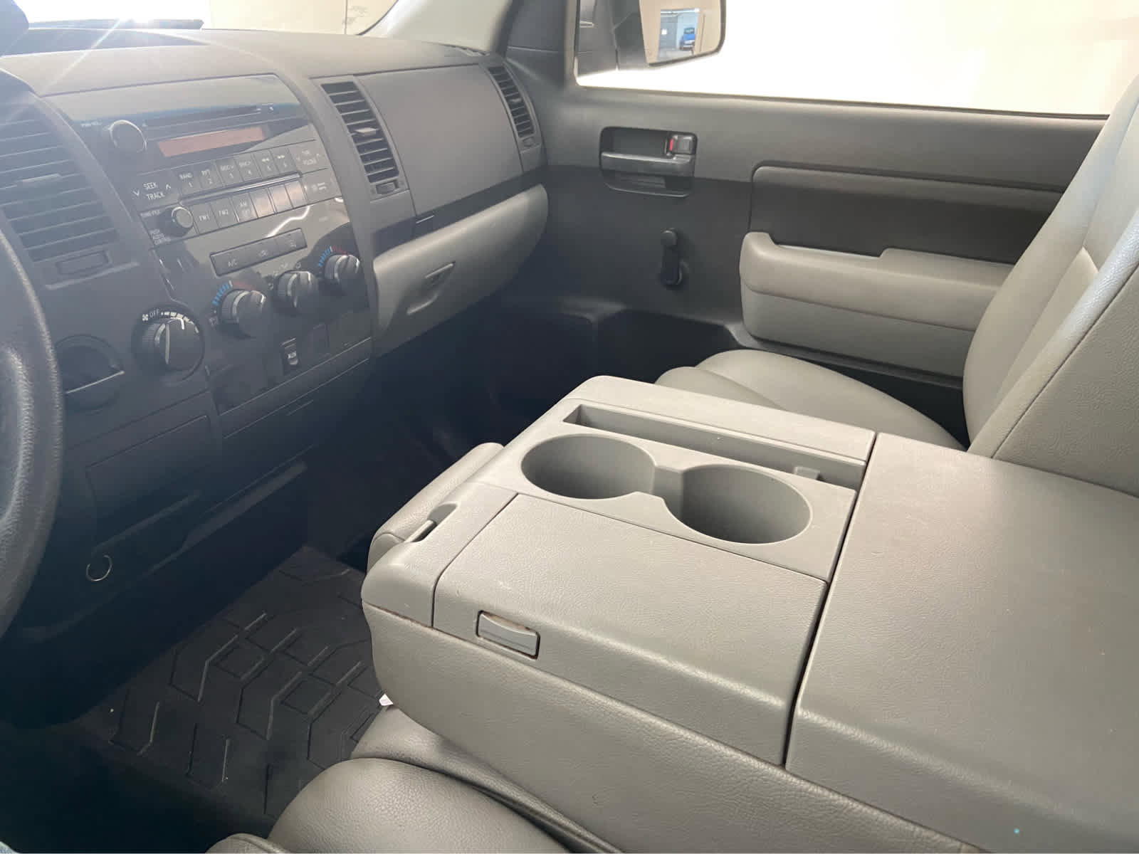 Used 2010 Toyota Tundra 2WD Regular Cab image 17