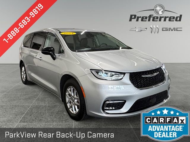 Used 2024 Chrysler Pacifica Touring-L FWD image 1