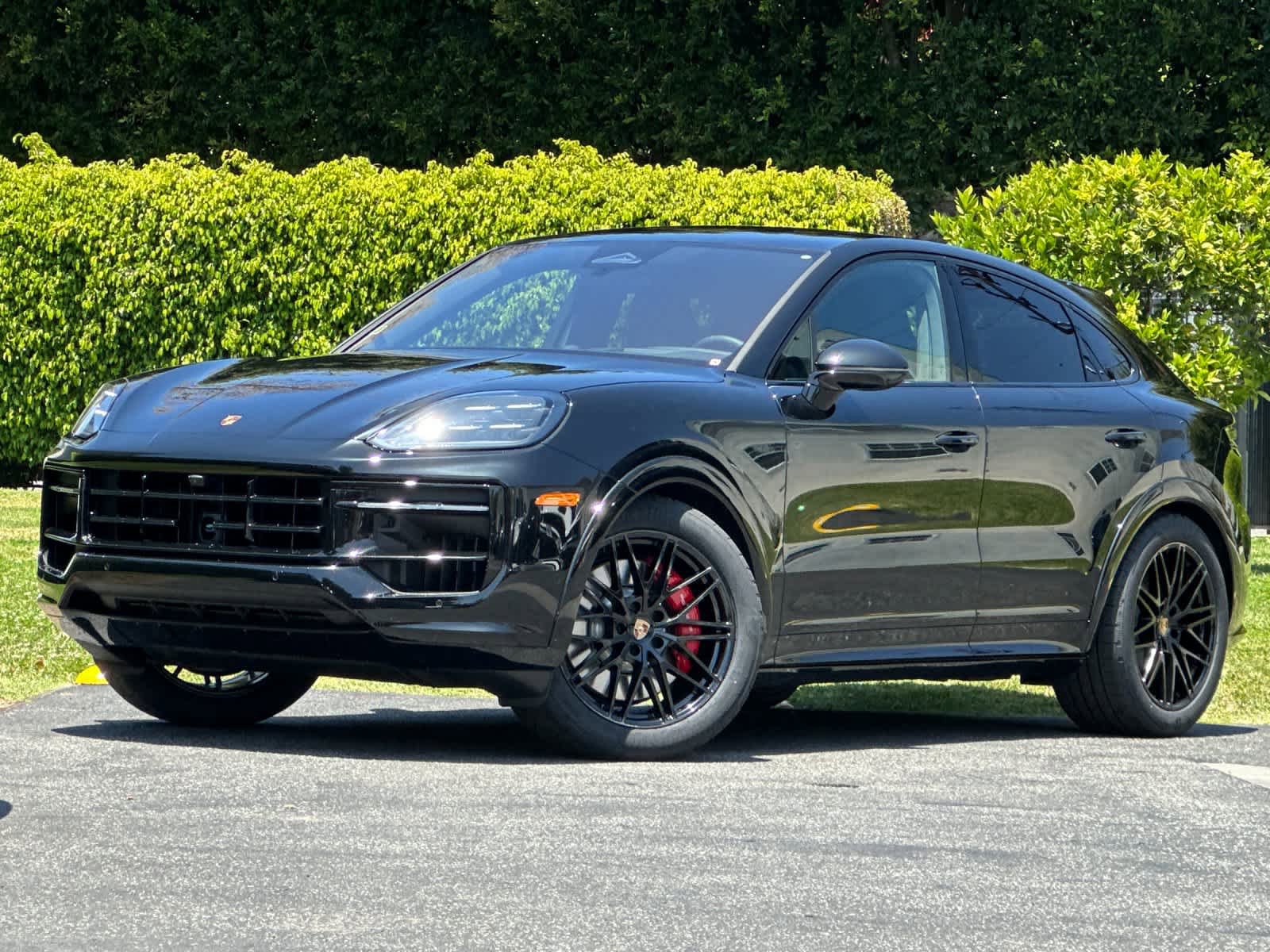 New 2026 Porsche Cayenne GTS AWD/4WD image 1