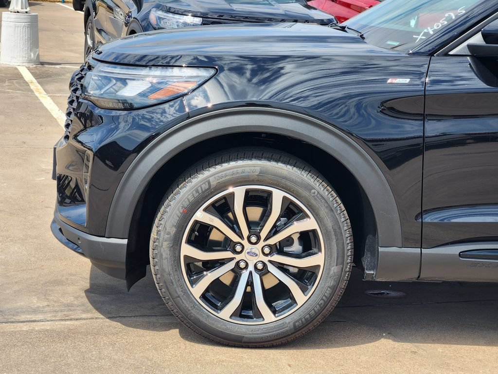 New 2026 Ford Explorer ST-Line w/ Premium Package RWD image 7