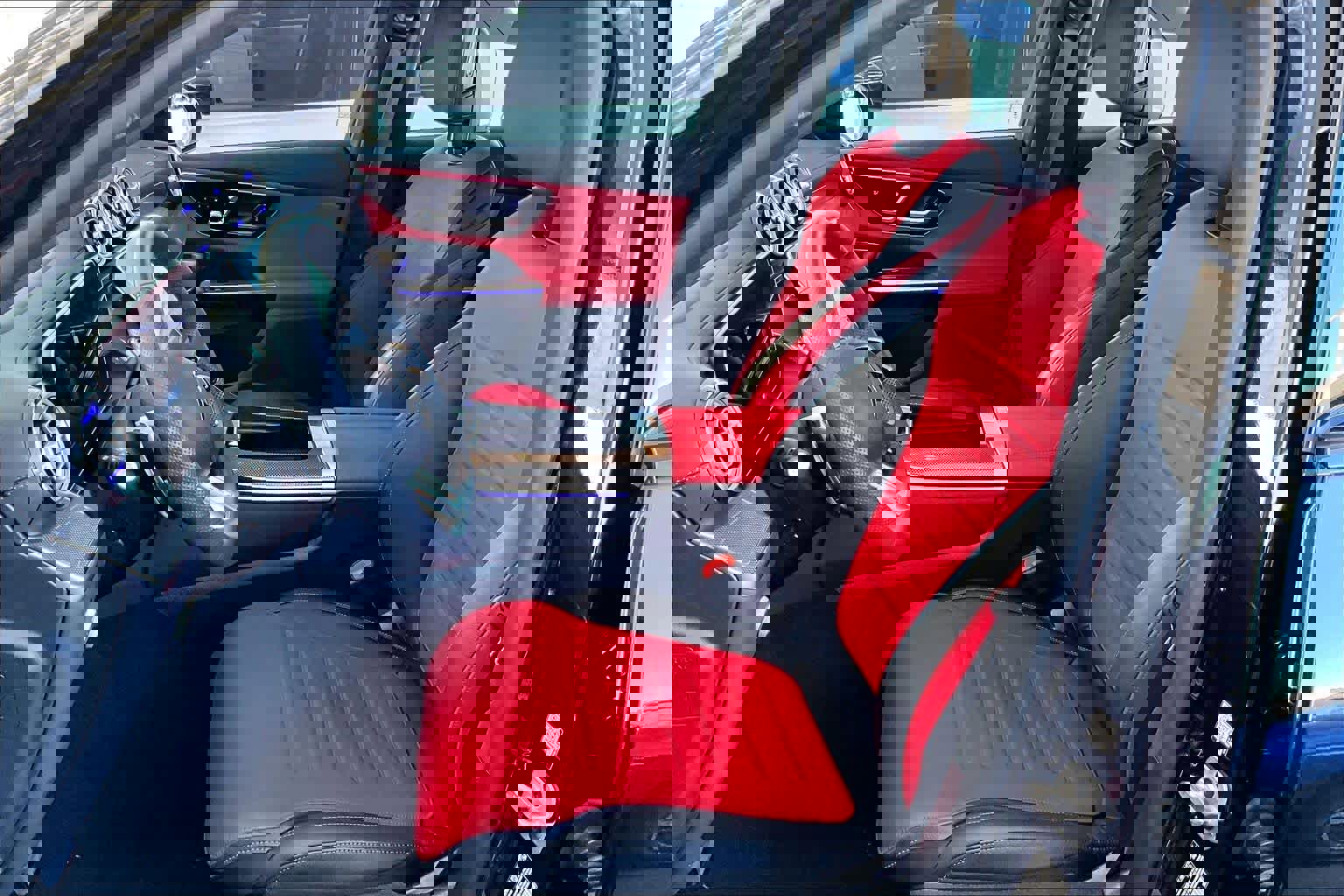 Certified 2024 Mercedes-Benz GLC 43 AMG 4MATIC image 7