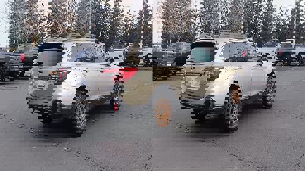 Used 2018 Subaru Outback 3.6R Limited image 8