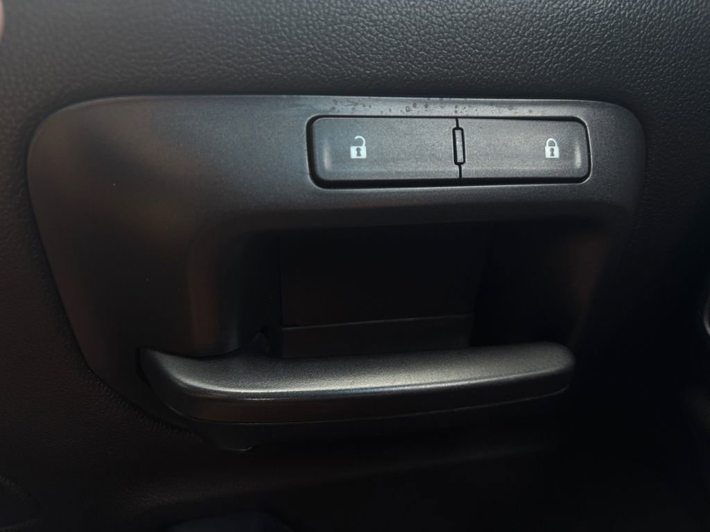 Used 2017 Chevrolet Silverado 3500 W/T RWD image 11