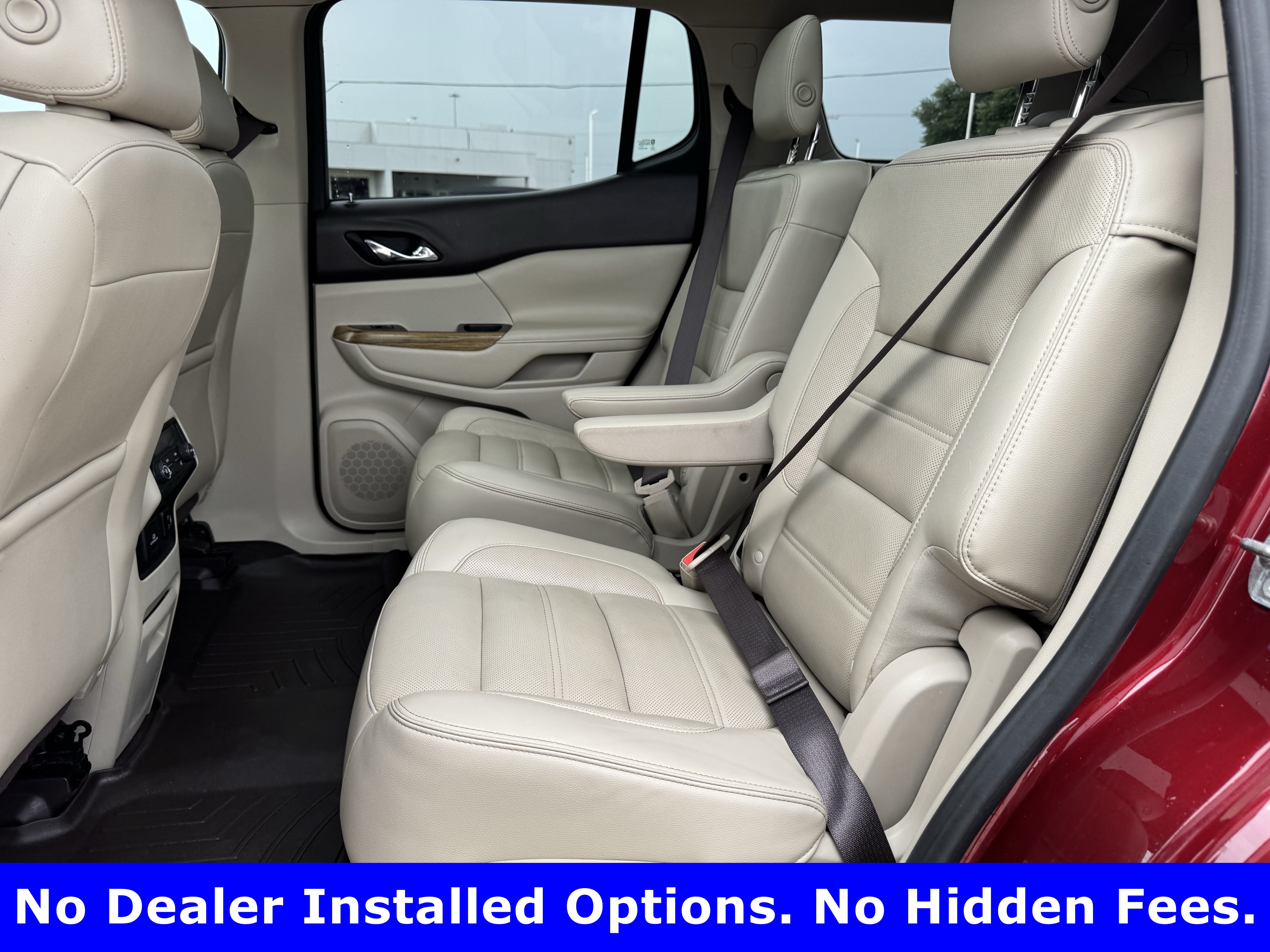 Used 2018 GMC Acadia Denali w/ Technology Package FWD image 26
