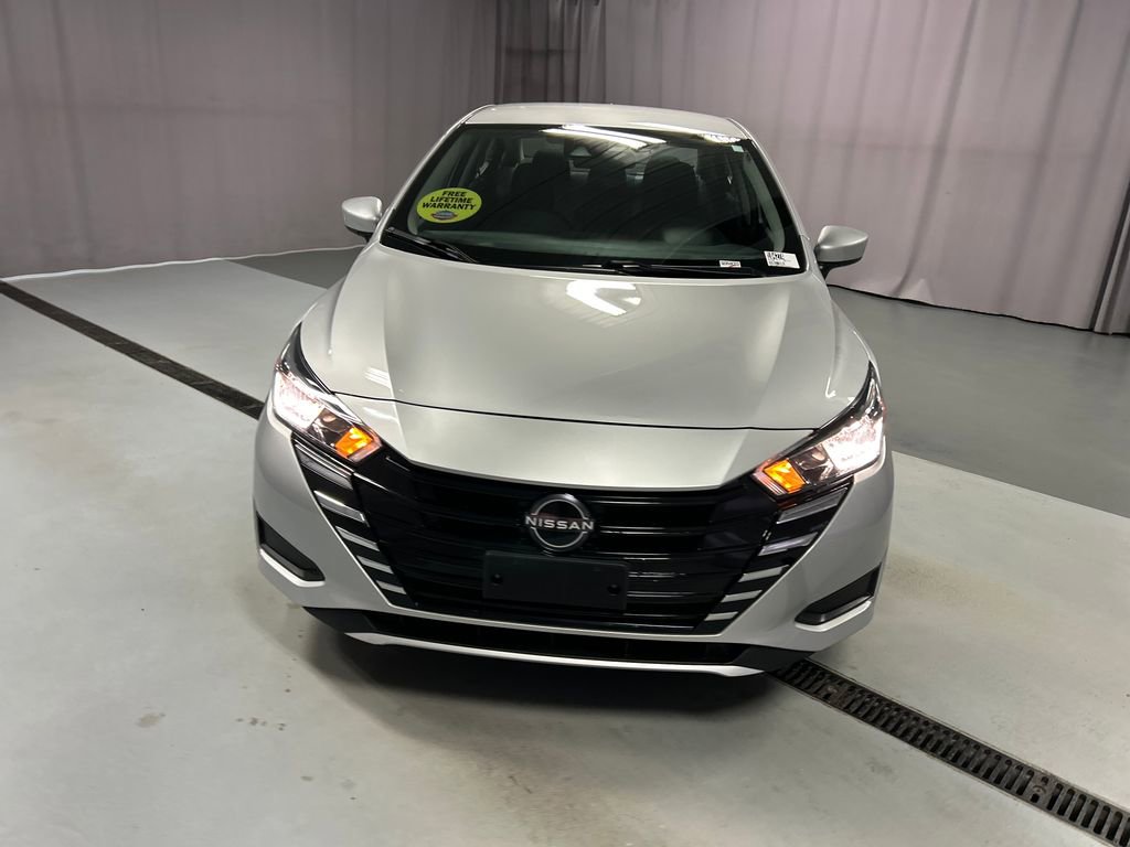 Used 2024 Nissan Versa SV w/ Trunk Package FWD image 2