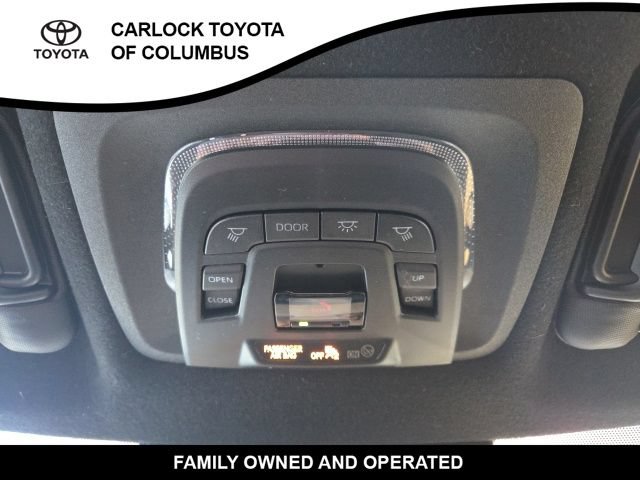 Used 2023 Toyota Corolla Cross AWD Hybrid w/ Convenience Package image 29