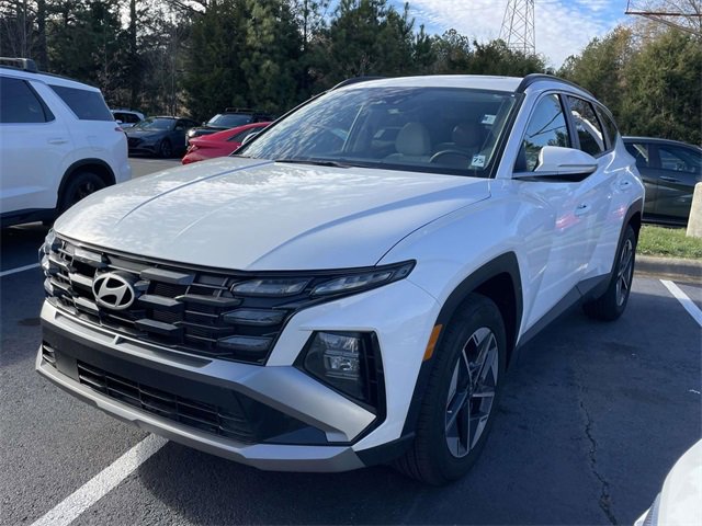 Certified 2025 Hyundai Tucson SEL image 3