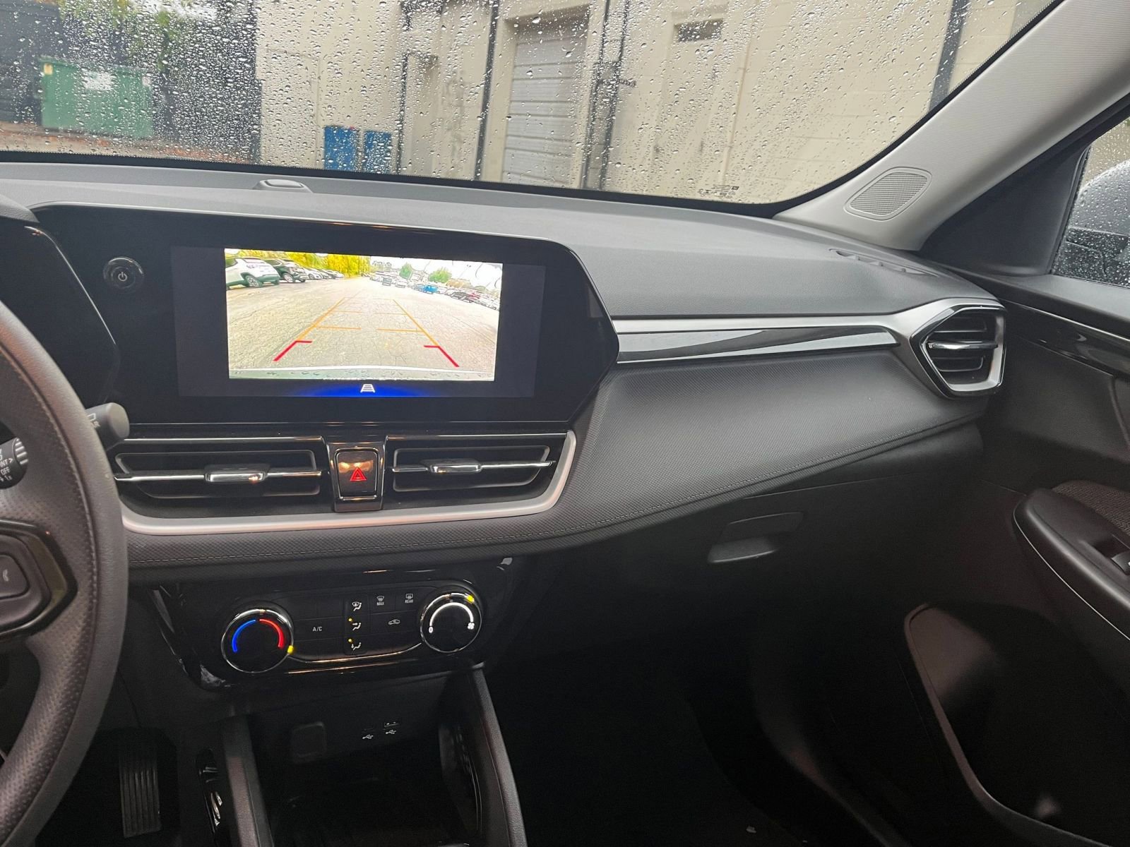 Used 2025 Chevrolet TrailBlazer LT image 17