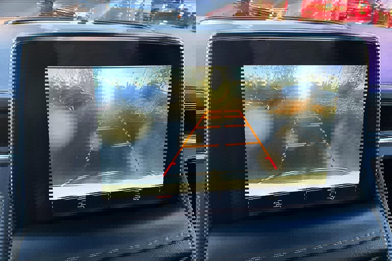 Used 2023 GMC Yukon SLE image 27