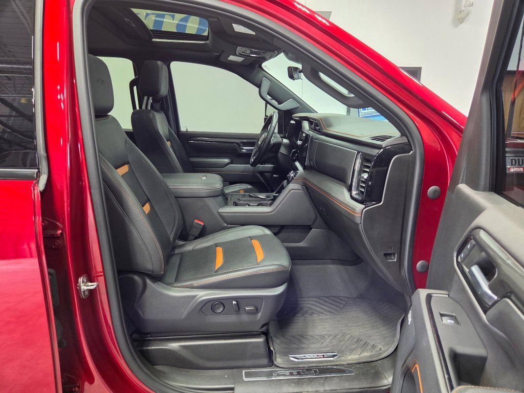 Used 2024 GMC Sierra 2500 AT4 w/ Technology Package AWD/4WD image 19