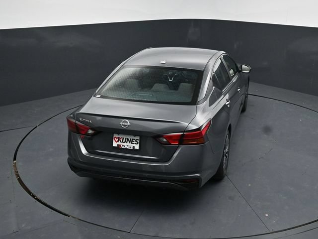 Used 2025 Nissan Altima 2.5 SV FWD image 55