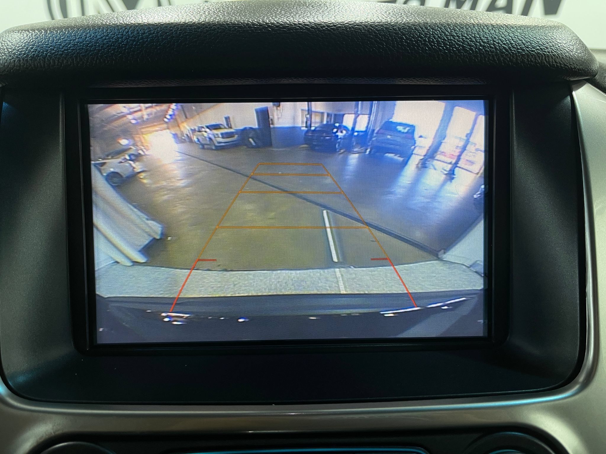 Used 2018 Chevrolet Tahoe LS AWD/4WD image 10