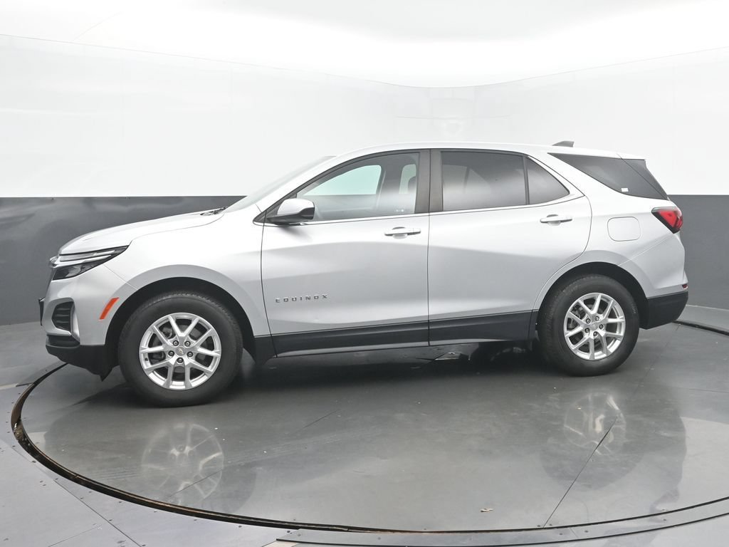 Used 2022 Chevrolet Equinox LT AWD/4WD image 2