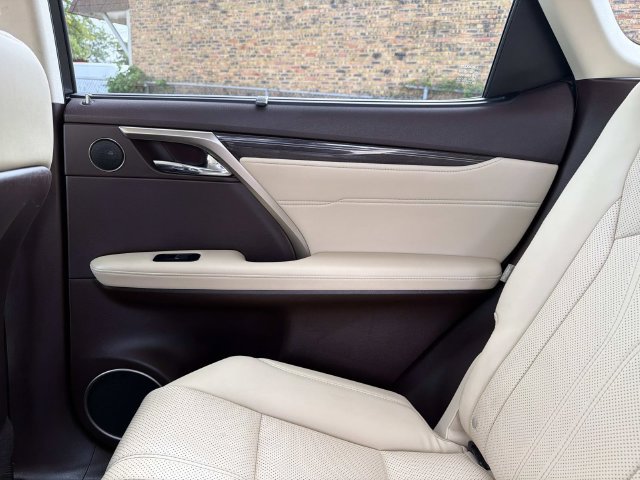 Used 2018 Lexus RX 450hL Luxury w/ Accessory Package AWD/4WD image 14