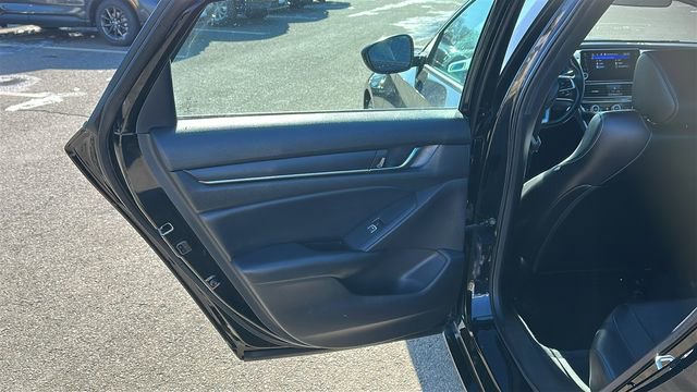Used 2022 Honda Accord Sport image 19