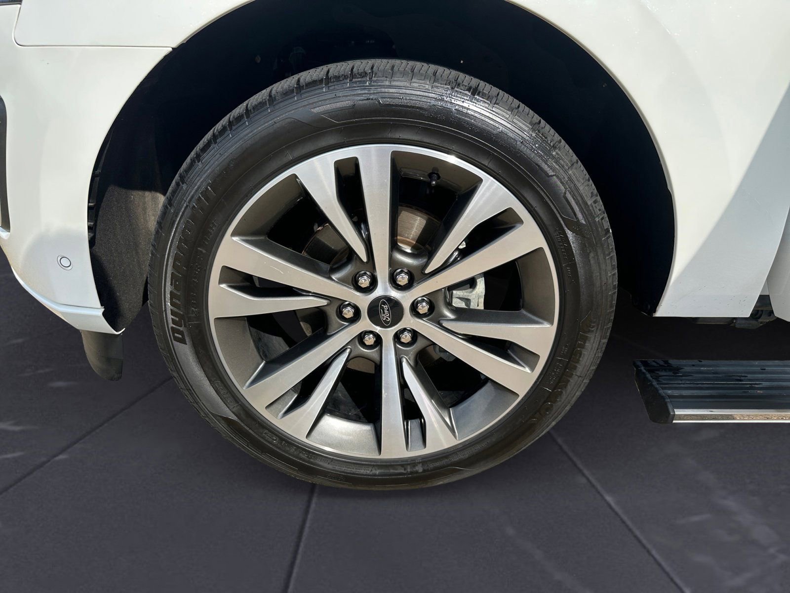 Used 2021 Ford Expedition Platinum image 14