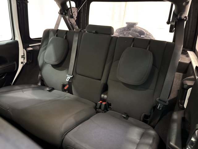 Used 2023 Jeep Wrangler Unlimited w/ Cold Weather Group AWD/4WD image 13