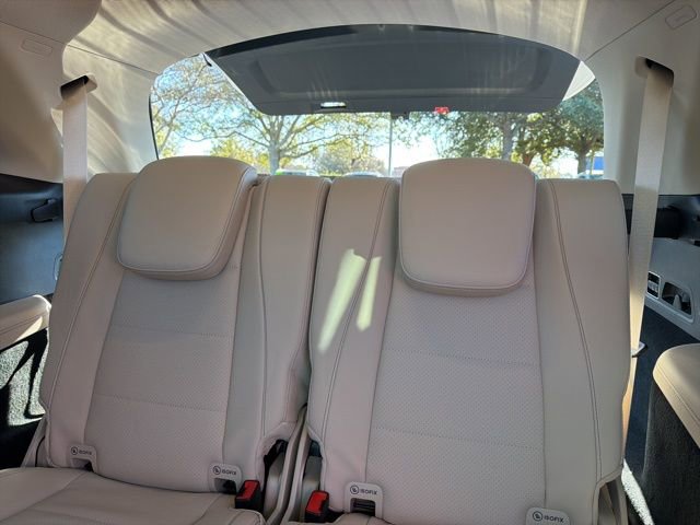 Certified 2026 Mercedes-Benz GLS 450 4MATIC image 24