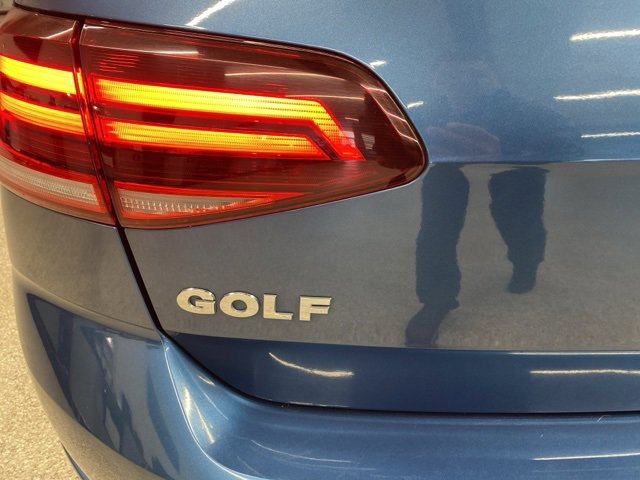 Used 2019 Volkswagen Golf S image 6