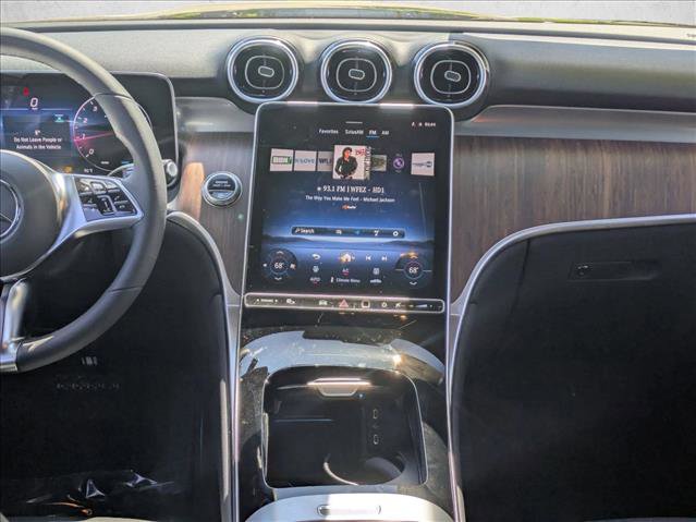 Used 2026 Mercedes-Benz GLC 300 image 12