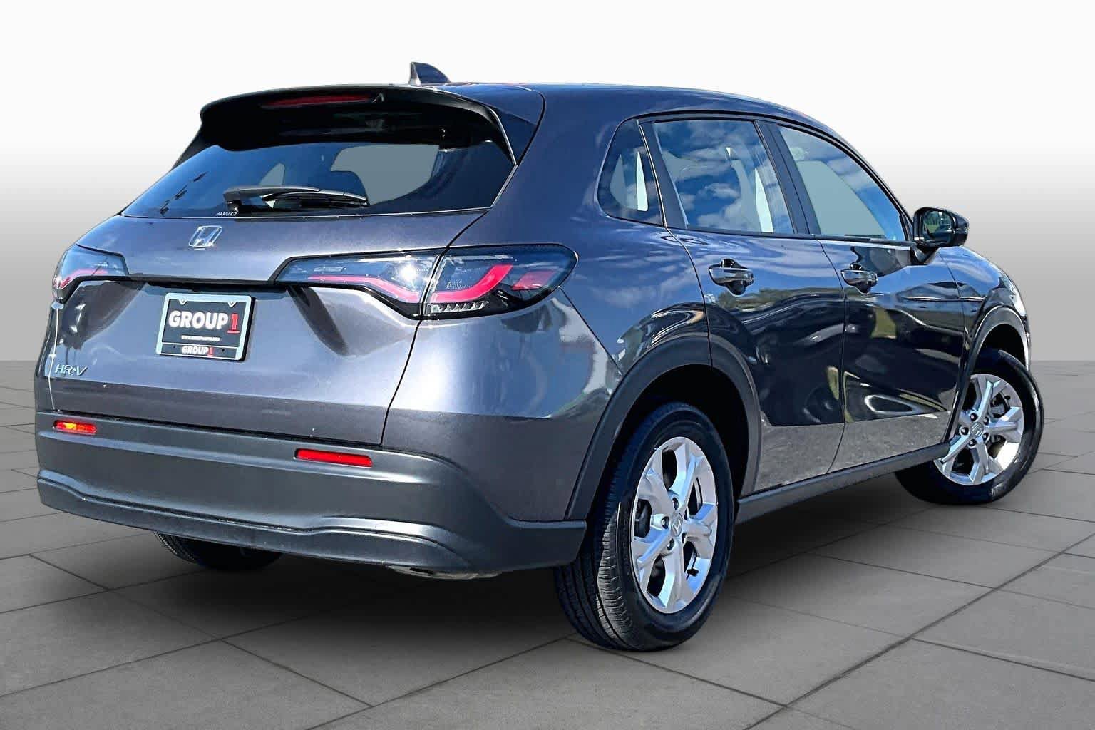 Used 2024 Honda HR-V LX image 12