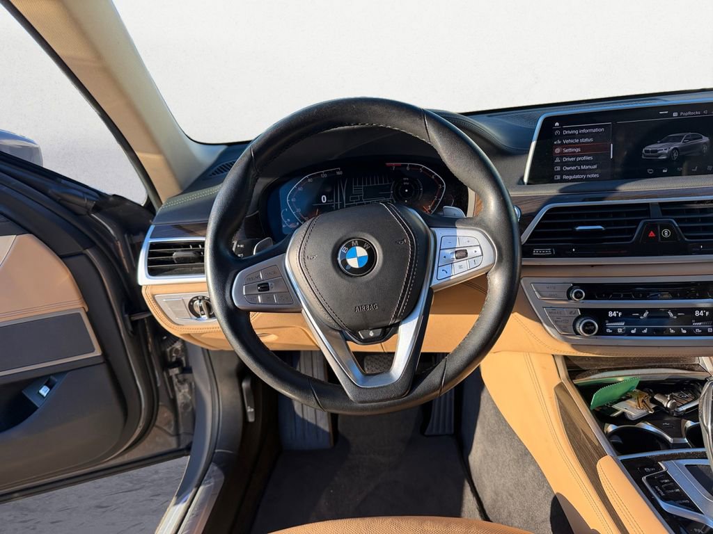 Used 2022 BMW 740i w/ Premium Package image 12