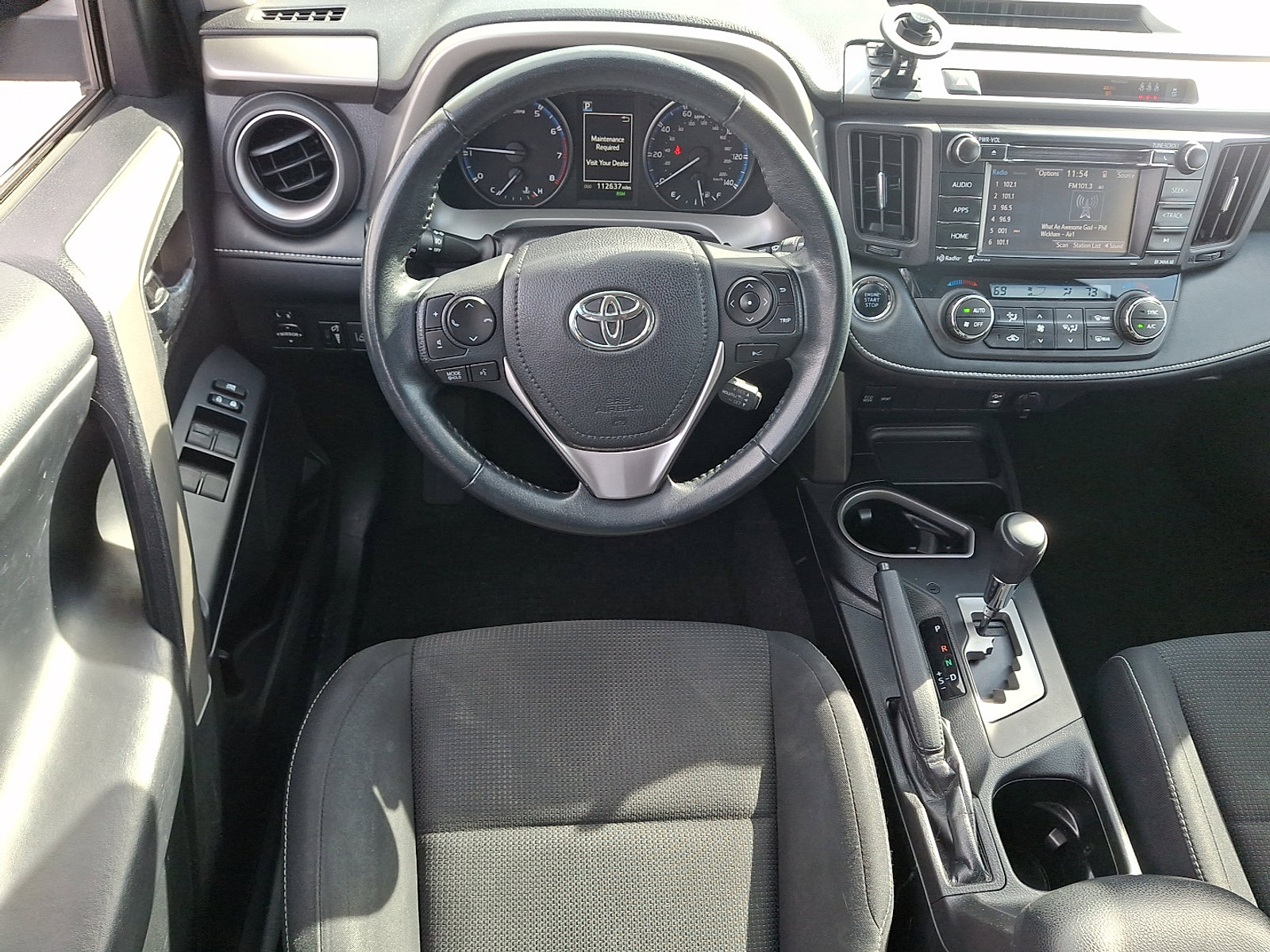 Used 2018 Toyota RAV4 XLE image 12
