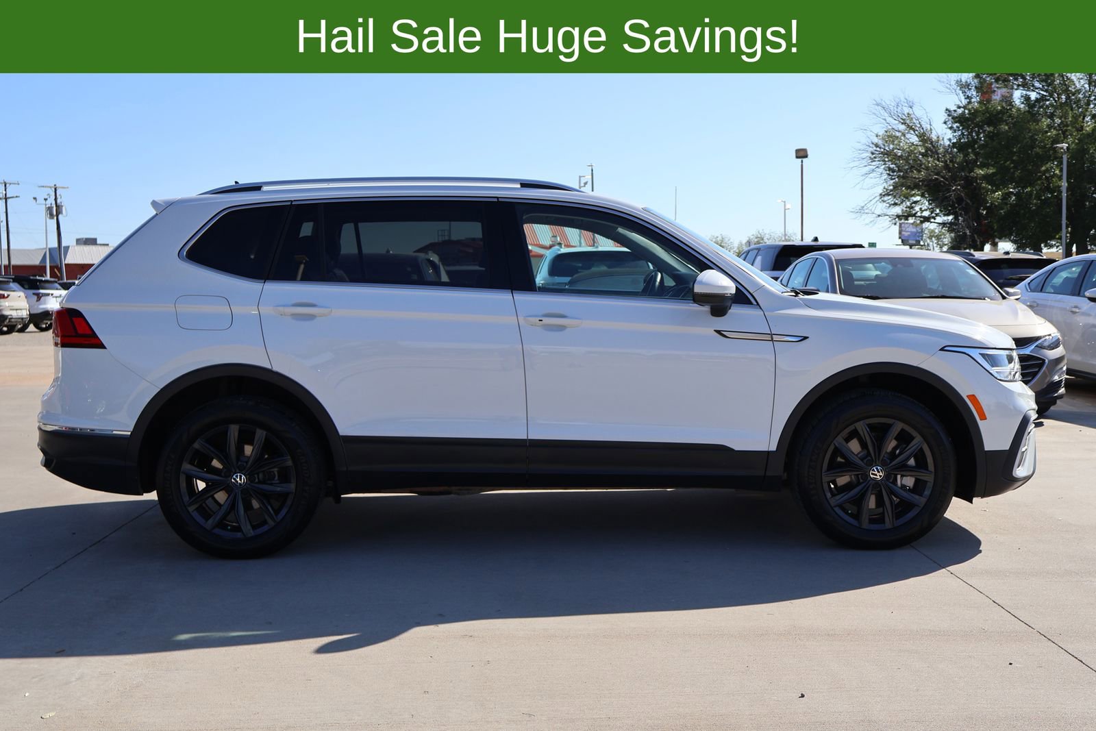 Used 2024 Volkswagen Tiguan SE FWD image 5