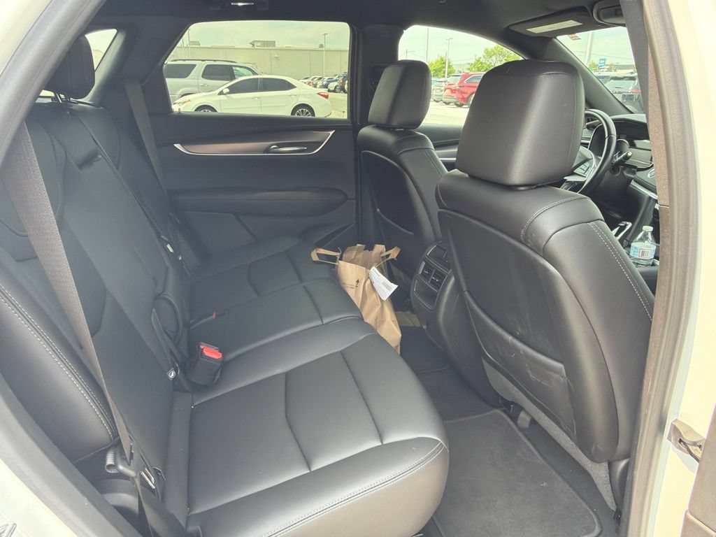 Used 2022 Cadillac XT5 Luxury AWD/4WD image 10